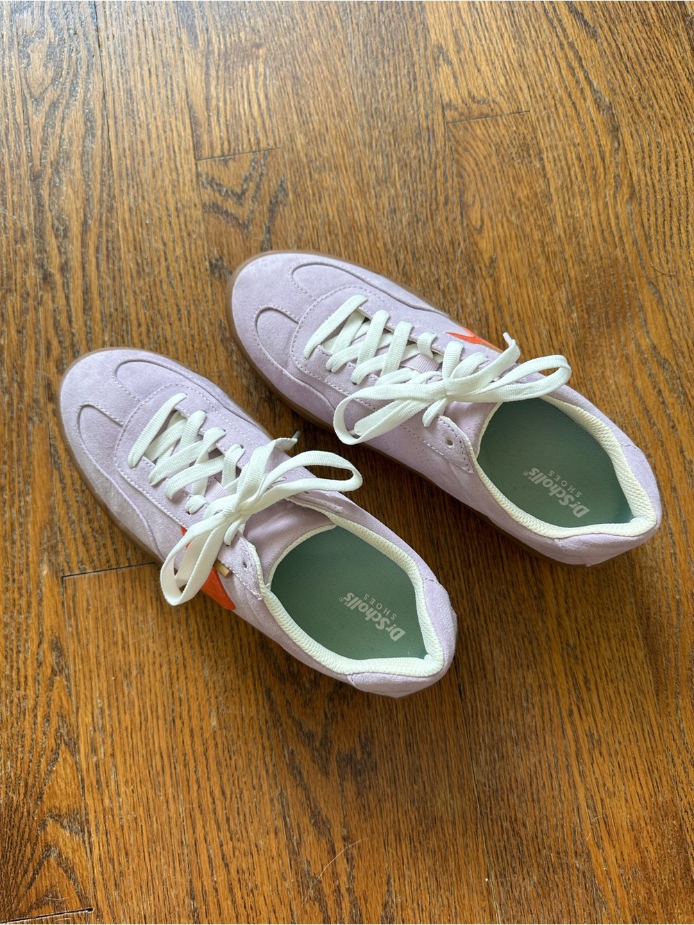 Women’s Size 9 Lavender Suede Dr. Scholl’s ‘Time Off’ Sneaker with Red Accents